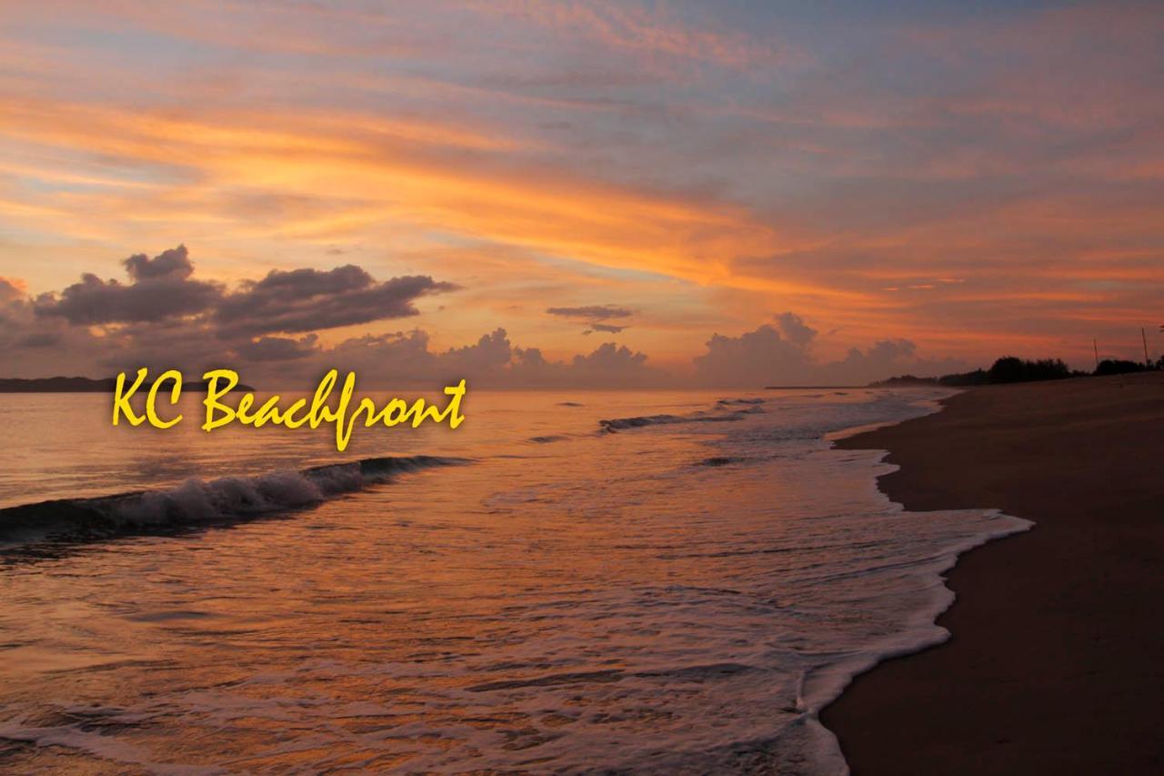 KC Beachfront Marang Exterior foto
